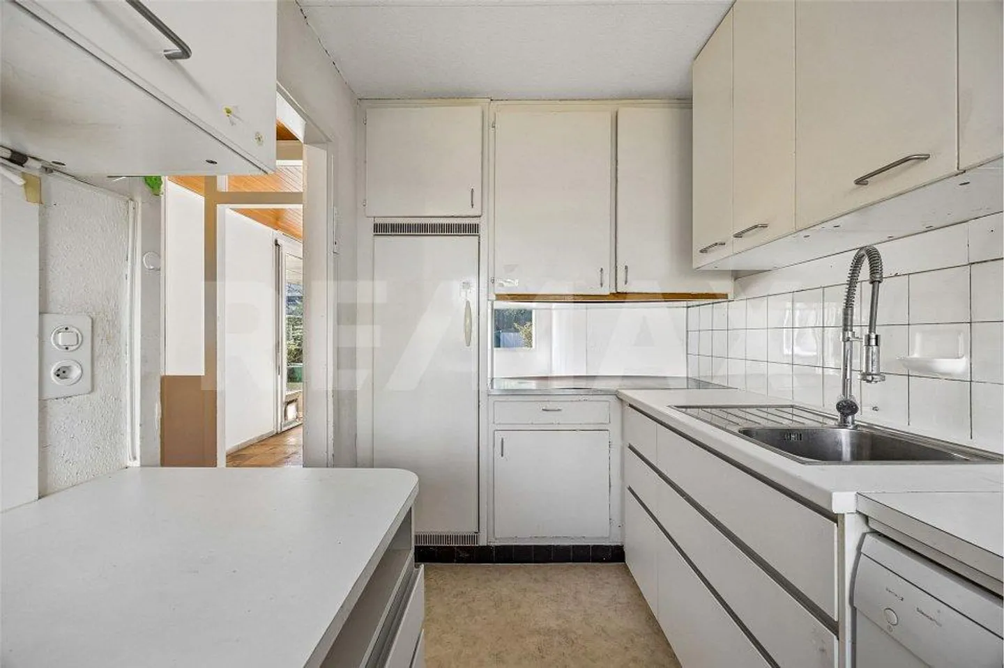 Casa a schiera da ristrutturare con fascino... - Foto 3 di 13