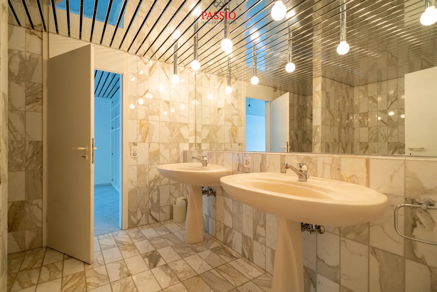 Casa a schiera di 4,5 vani in posizione privilegiata con ampio spazio esterno - Foto 13 di 39