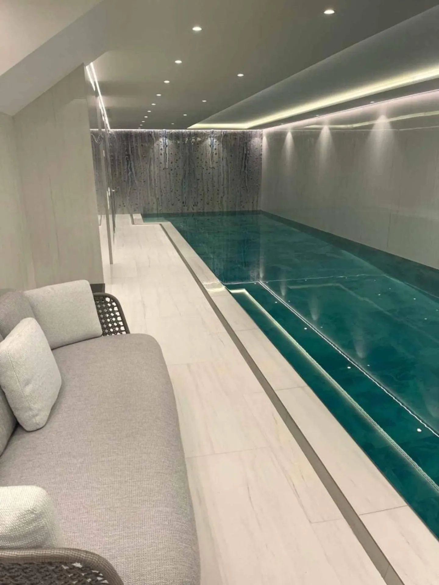 Propriété magnifique avec 10 chambres - Vue incomparable - Piscine intérieure - Photo 10 sur 11
