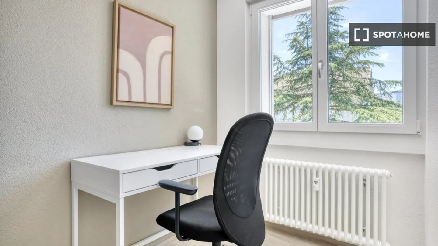 Apartment for rent - Photo 2 of 16