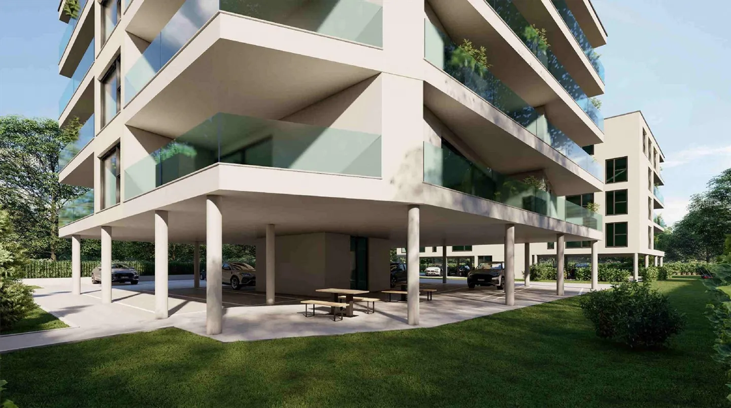 New spacious apartment with large terrace - Photo 3 of 14