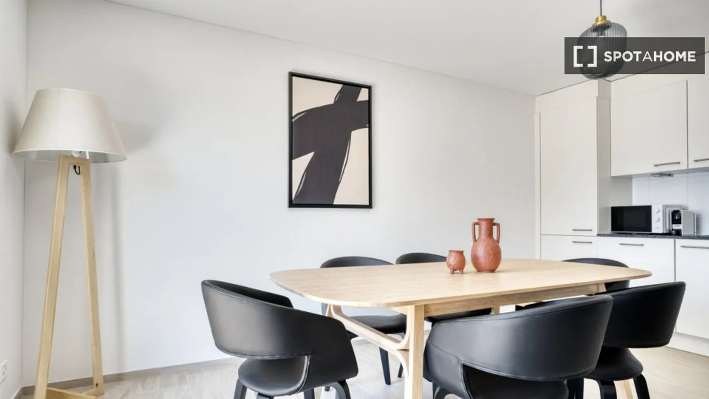 Apartment for rent - Photo 5 of 16