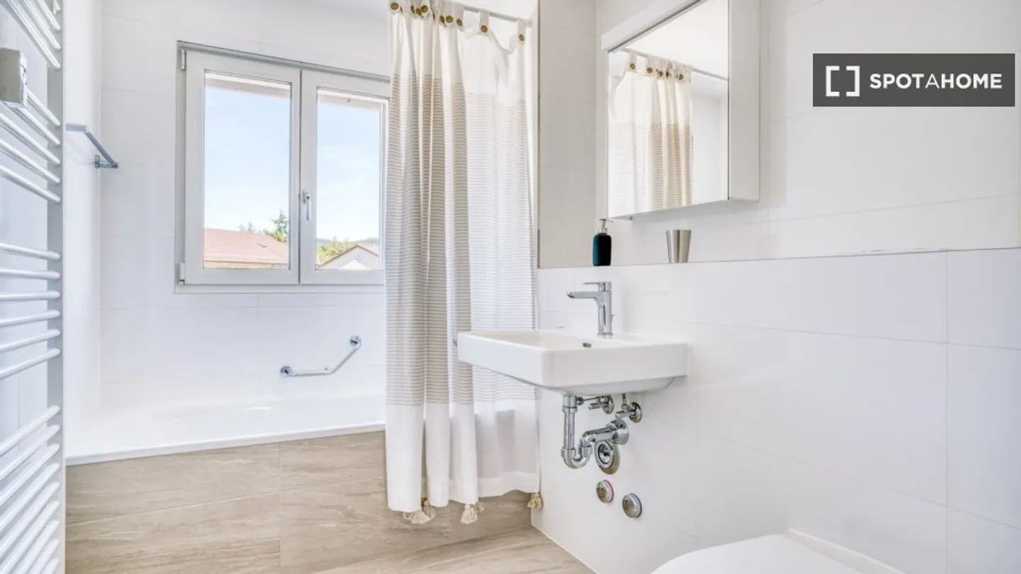 Apartment for rent - Photo 9 of 16