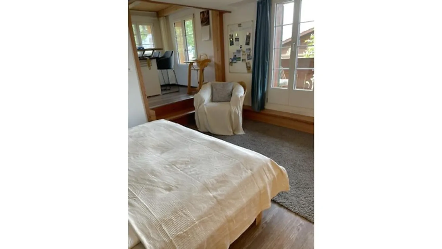 APPARTEMENT 1½ PIÈCE À AESCHLEN OB GUNTEN (BE), MEUBLÉ, TEMPORAIRE - Photo 5 sur 9