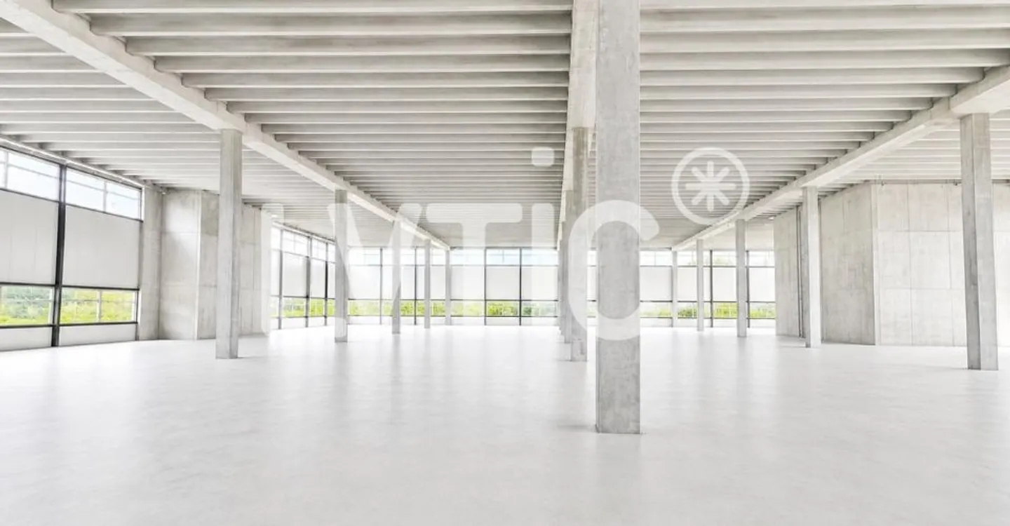3200 m2 Industriehalle teilbar 1500 m2 zur Miete in Domdidier - Foto 6 von 8