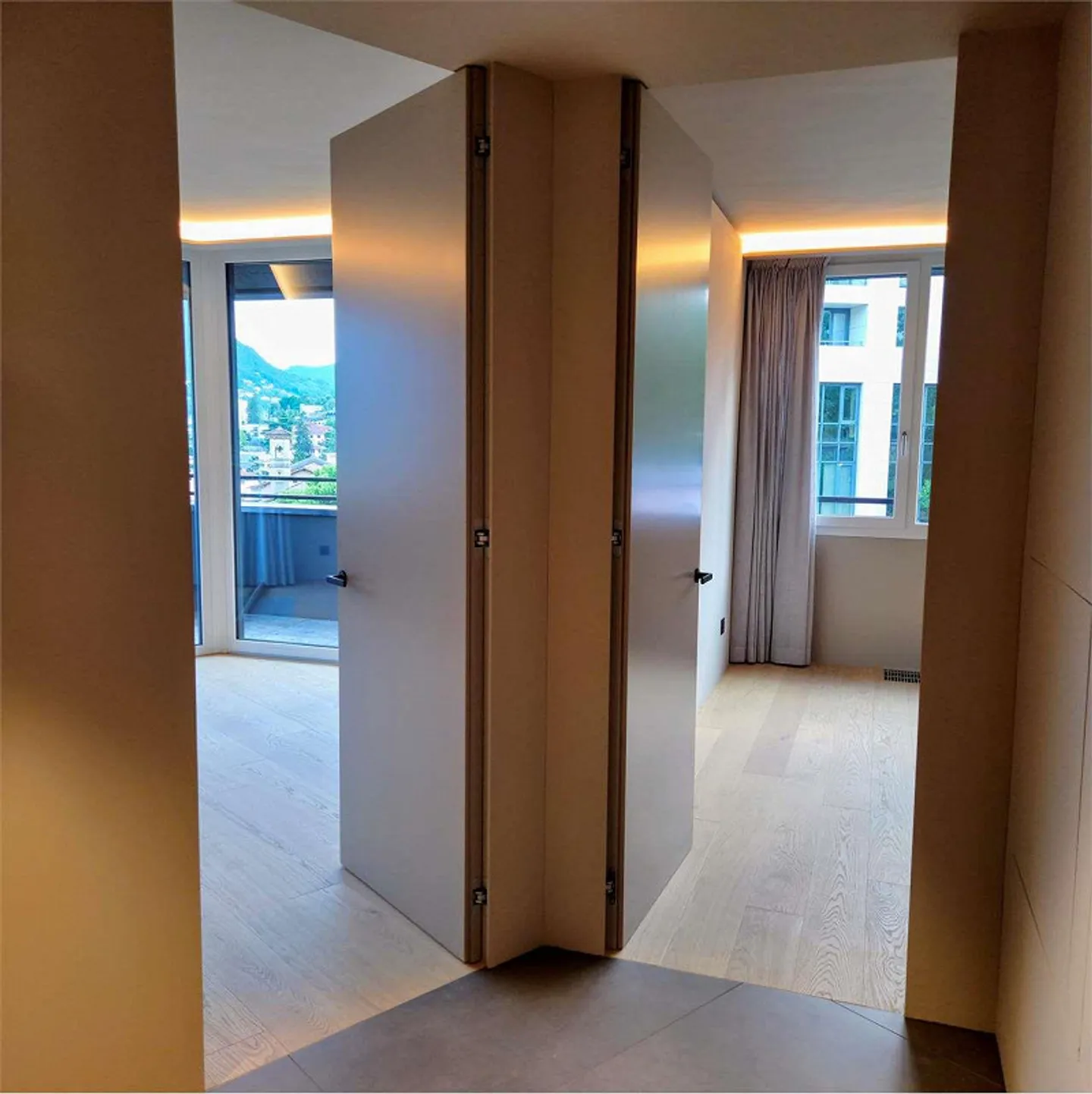 Neue Penthousewohnung mit Seeblick in Lugano - Foto 5 von 9