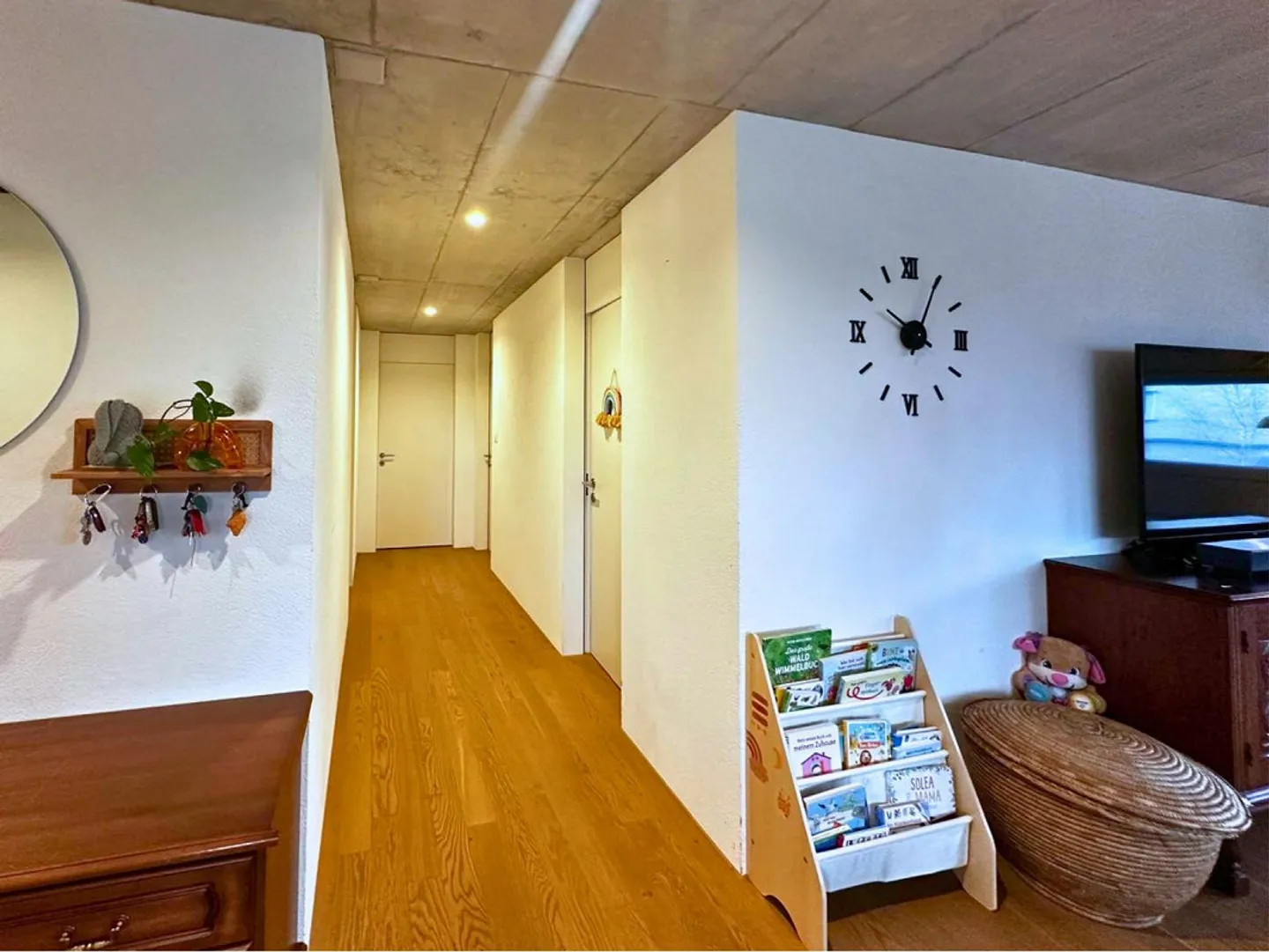 Appartement moderne de 3,5 pièces avec jardin d'hiver et intérieur élégant - Photo 7 sur 12