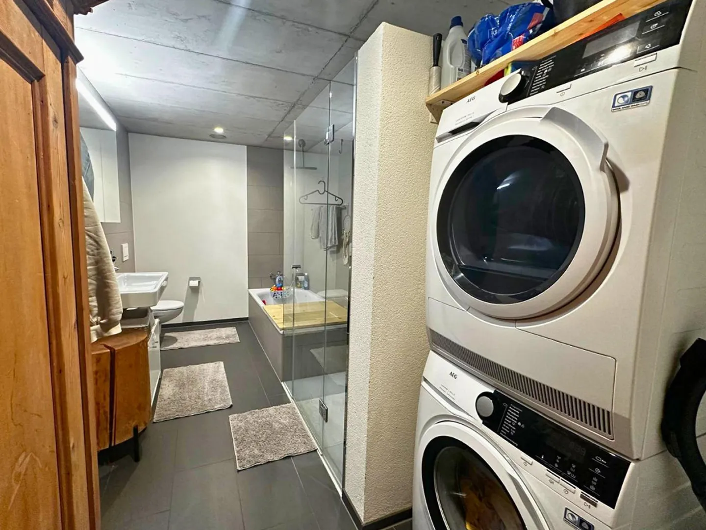 Appartement moderne de 3,5 pièces avec jardin d'hiver et intérieur élégant - Photo 9 sur 12