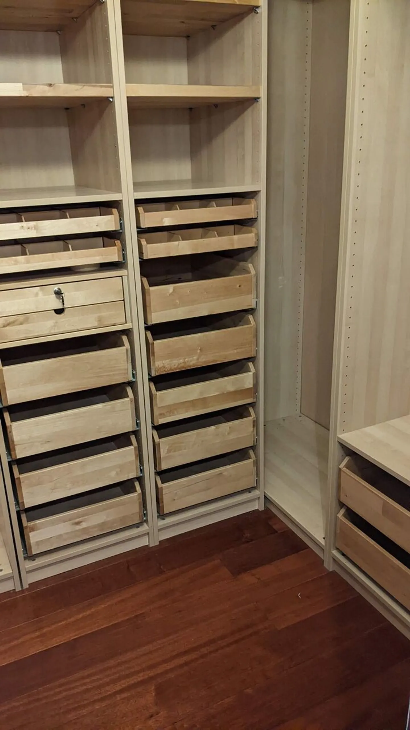 À LOUER SUPERBE APPARTEMENT - 6 PIÈCES - 155 M² GENÈVE - RIVE DROITE - À 100 M DU LAC - Photo 11 sur 13