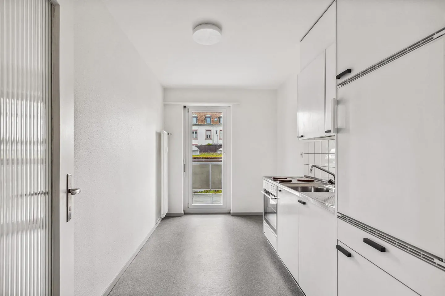 Appartement meublé 1 chambre avec service - Messe de Bâle - Photo 4 sur 5