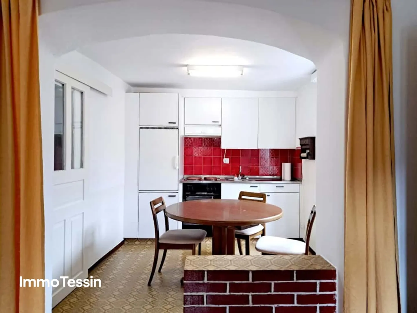 Charming Ticino House with Large Garden, Grottino & Panoramic View of the Ticino Mountains - Photo 8 of 13