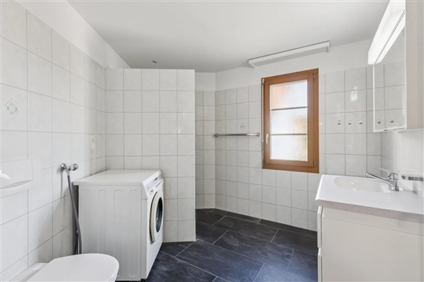 Assicurati la tua nuova casa: maisonette di 6,5 stanze con sala hobby e balcone - Foto 12 di 13