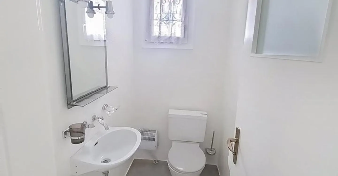 6-room House - Photo 5 of 12
