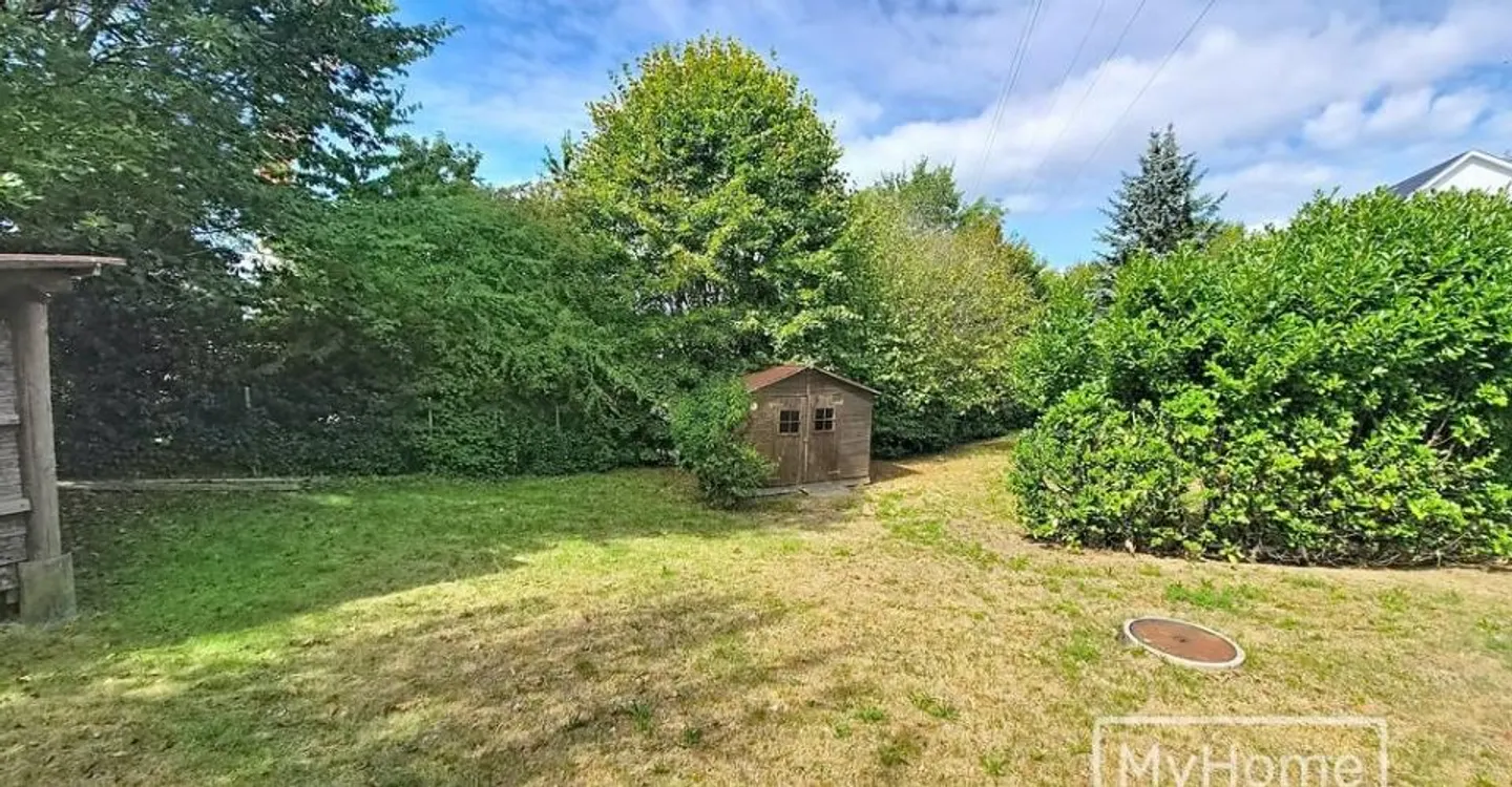 6-room House - Photo 6 of 12