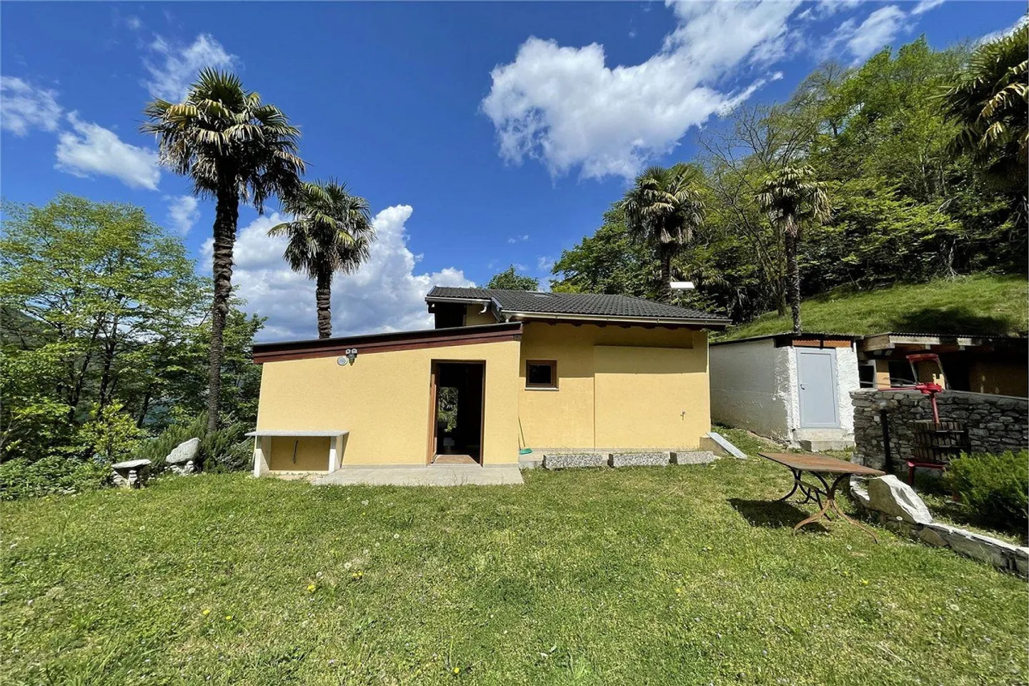 Wunderschönes Rustico inmitten der Natur - Melano, Val Mara | Apfel... - Foto 1 von 10