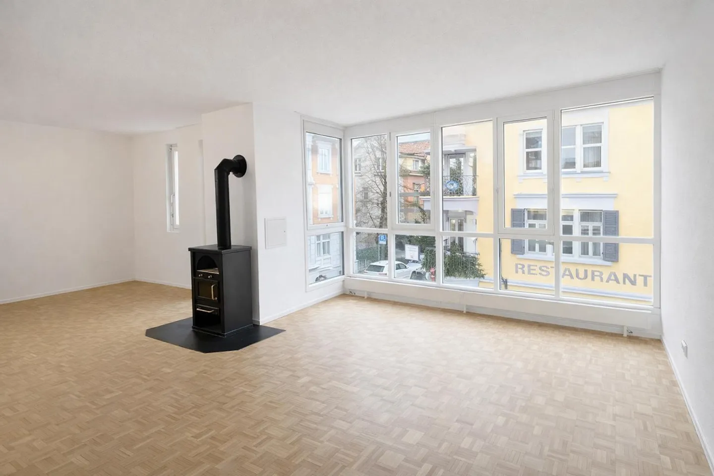 2.5 Room Apartment on the 1st Floor with Elevator - Photo 2 of 7