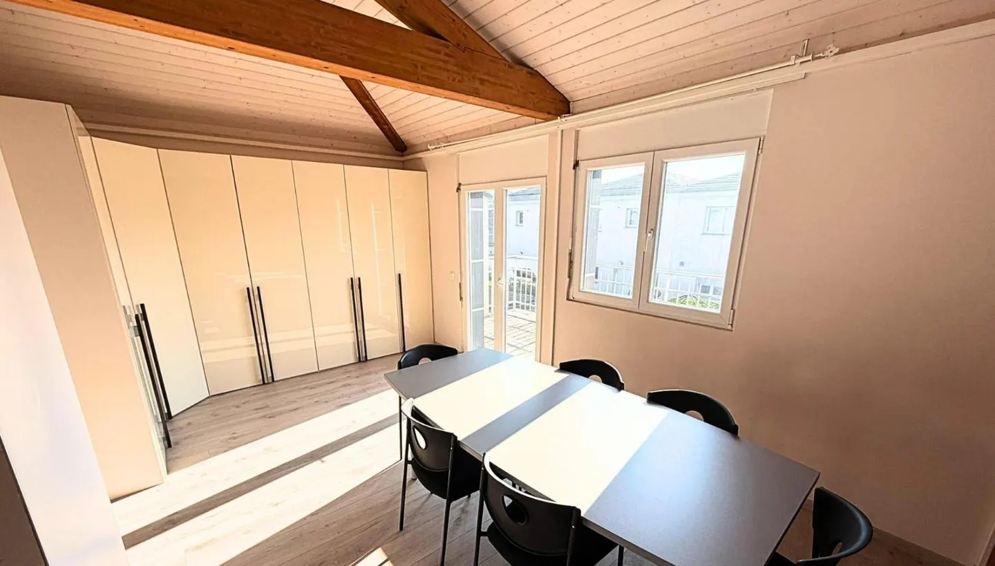 Büro Duplex in Perroy - Foto 2 von 7