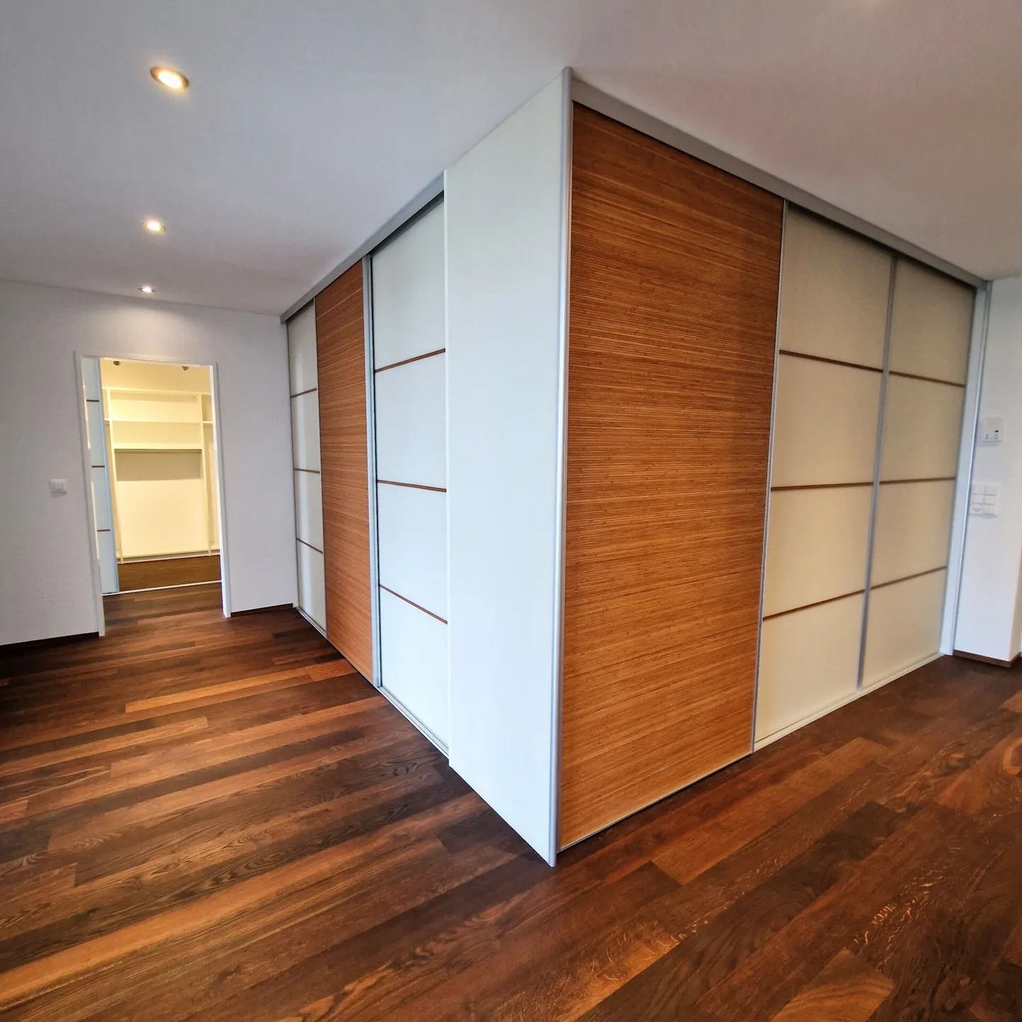 Casa a schiera moderna e spaziosa con vista panoramica - Foto 5 di 11