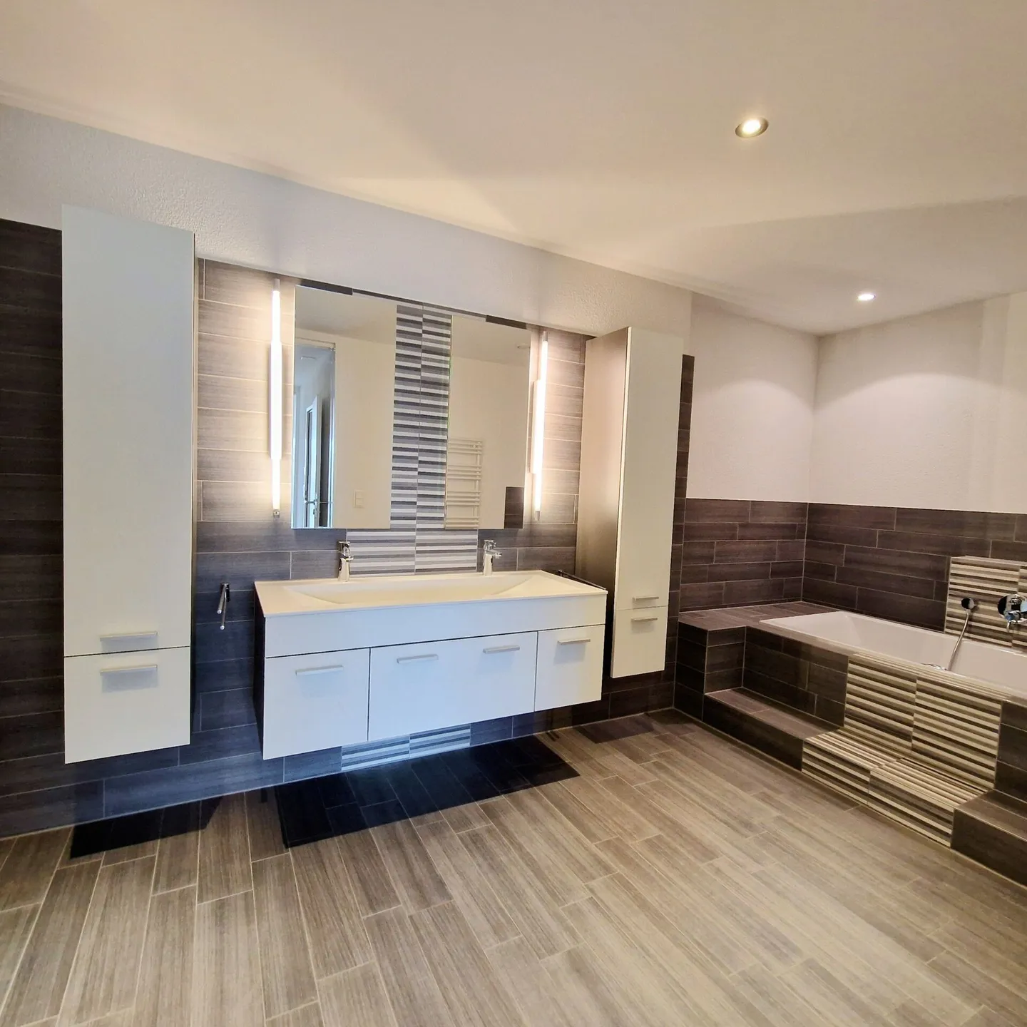 Casa a schiera moderna e spaziosa con vista panoramica - Foto 6 di 11