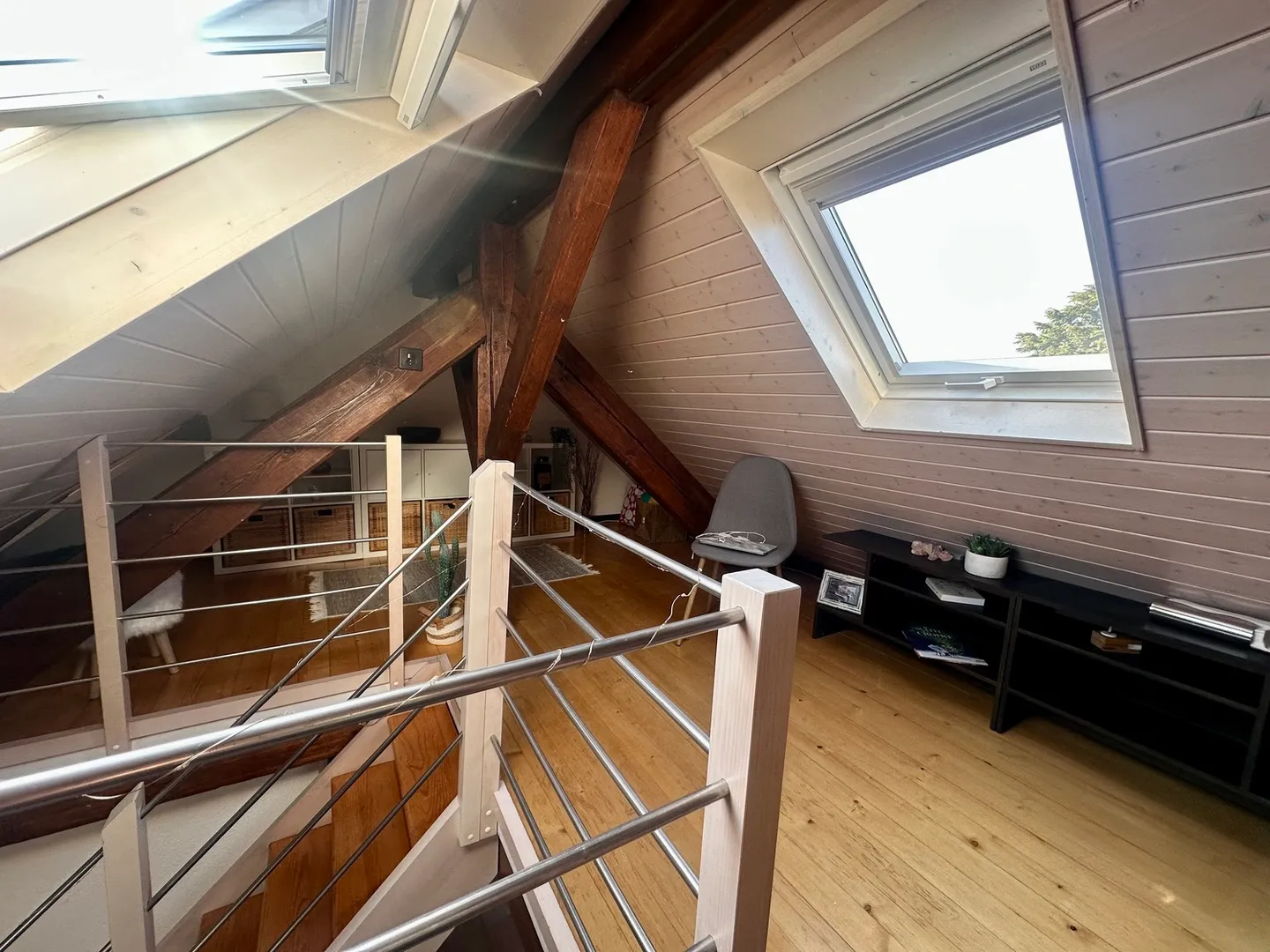 DACHGESCHOSSWOHNUNG 2 ZIMMER IN ST-PREX (VD), MÖBLIERT, BEFRISTET - Foto 8 von 10