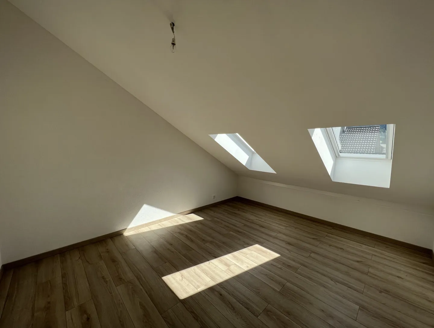 Appartement moderne avec terrasse - Photo 8 sur 12