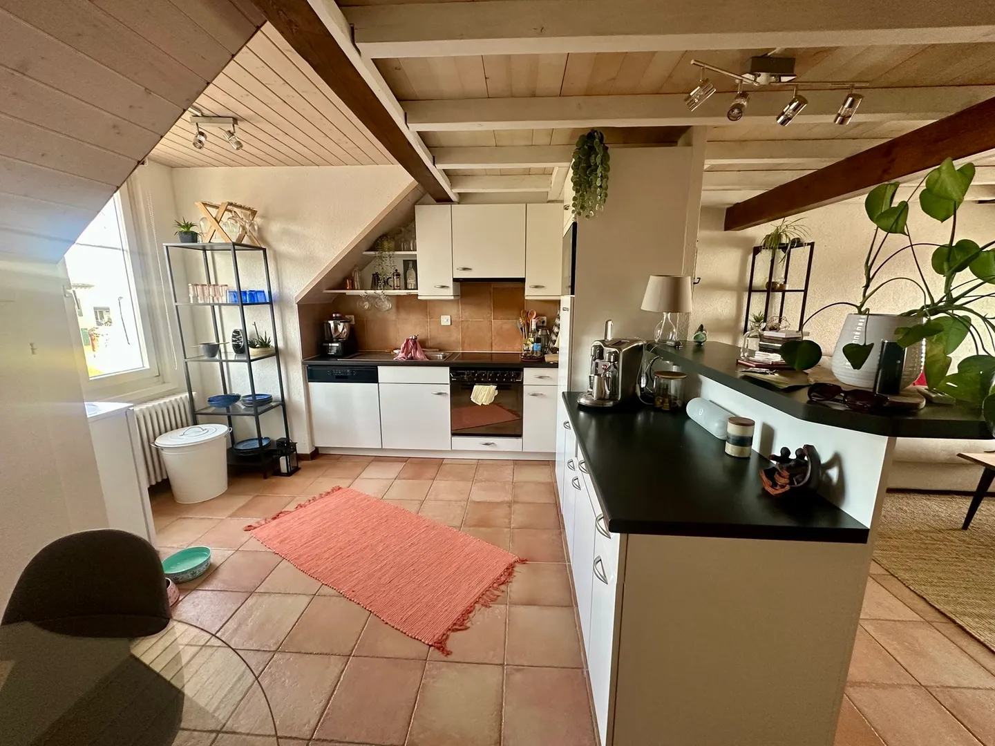 DACHGESCHOSSWOHNUNG 2 ZIMMER IN ST-PREX (VD), MÖBLIERT, BEFRISTET - Foto 4 von 10