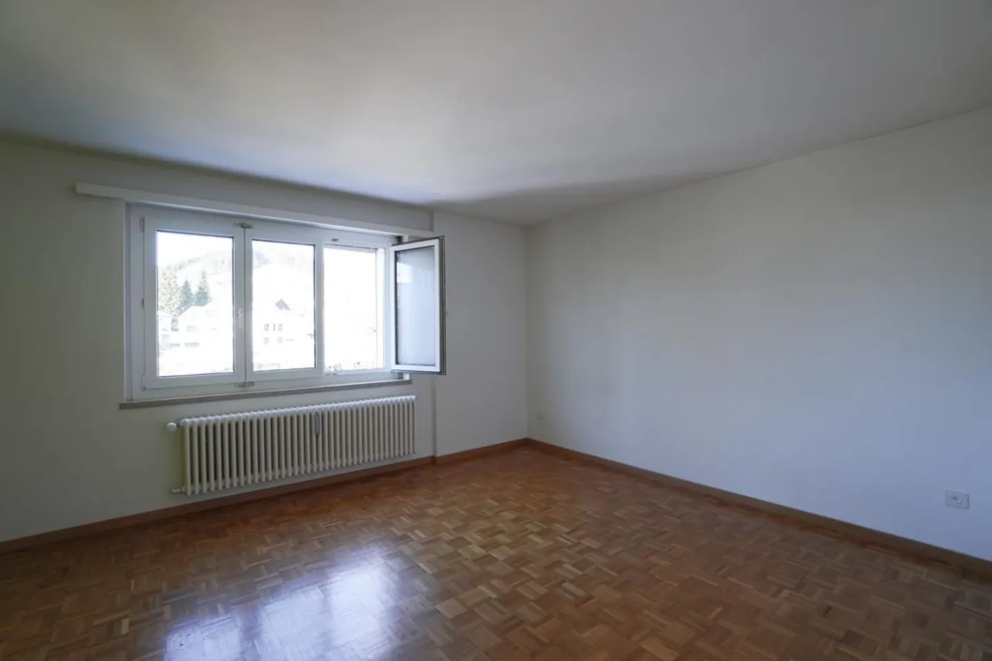 4.5-Zimmerwohnung in ruhiger Lage - ab 1. Februar 2026 - Foto 6 von 11