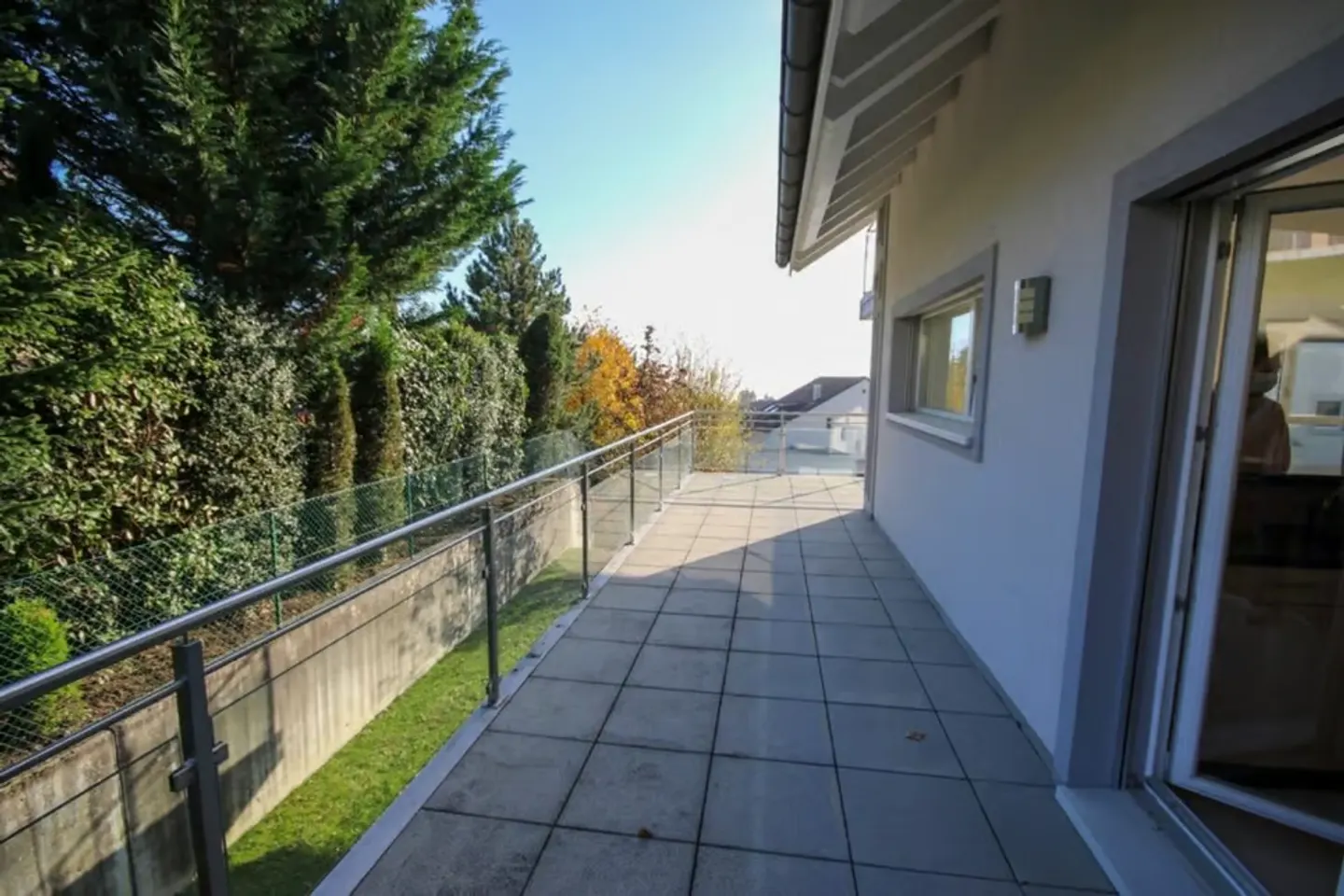 Luxuriöse 5,5-Zimmer-Wohnung mit Terrasse und Seeblick - Foto 6 von 13