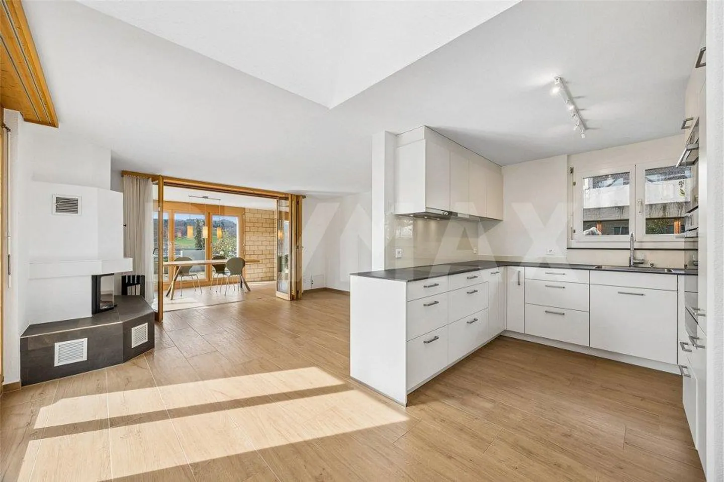 Exclusive living with holiday feeling... - Photo 2 of 13