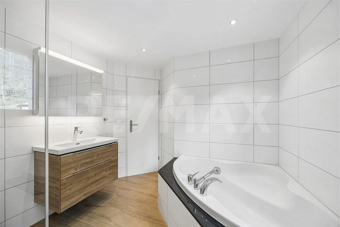 Exclusive living with holiday feeling... - Photo 7 of 13