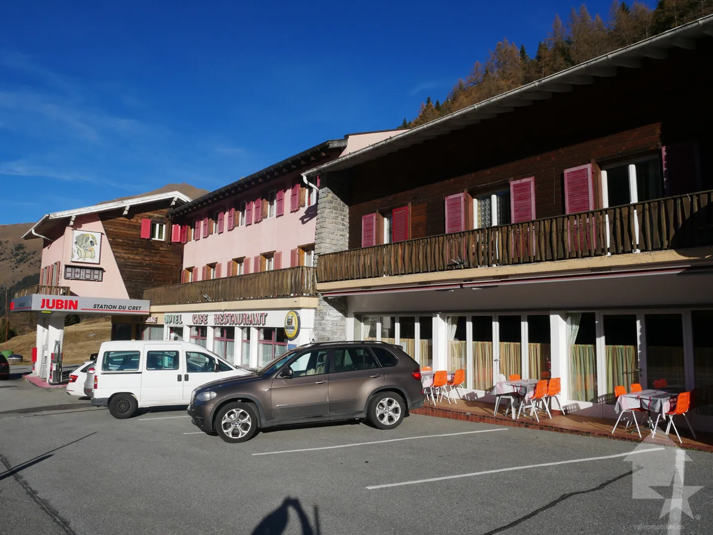 Établissement Commercial Polyvalent - Photo 2 sur 13