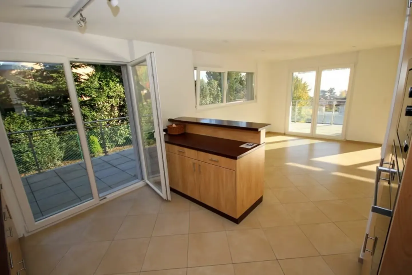 Luxuriöse 5,5-Zimmer-Wohnung mit Terrasse und Seeblick - Foto 12 von 13