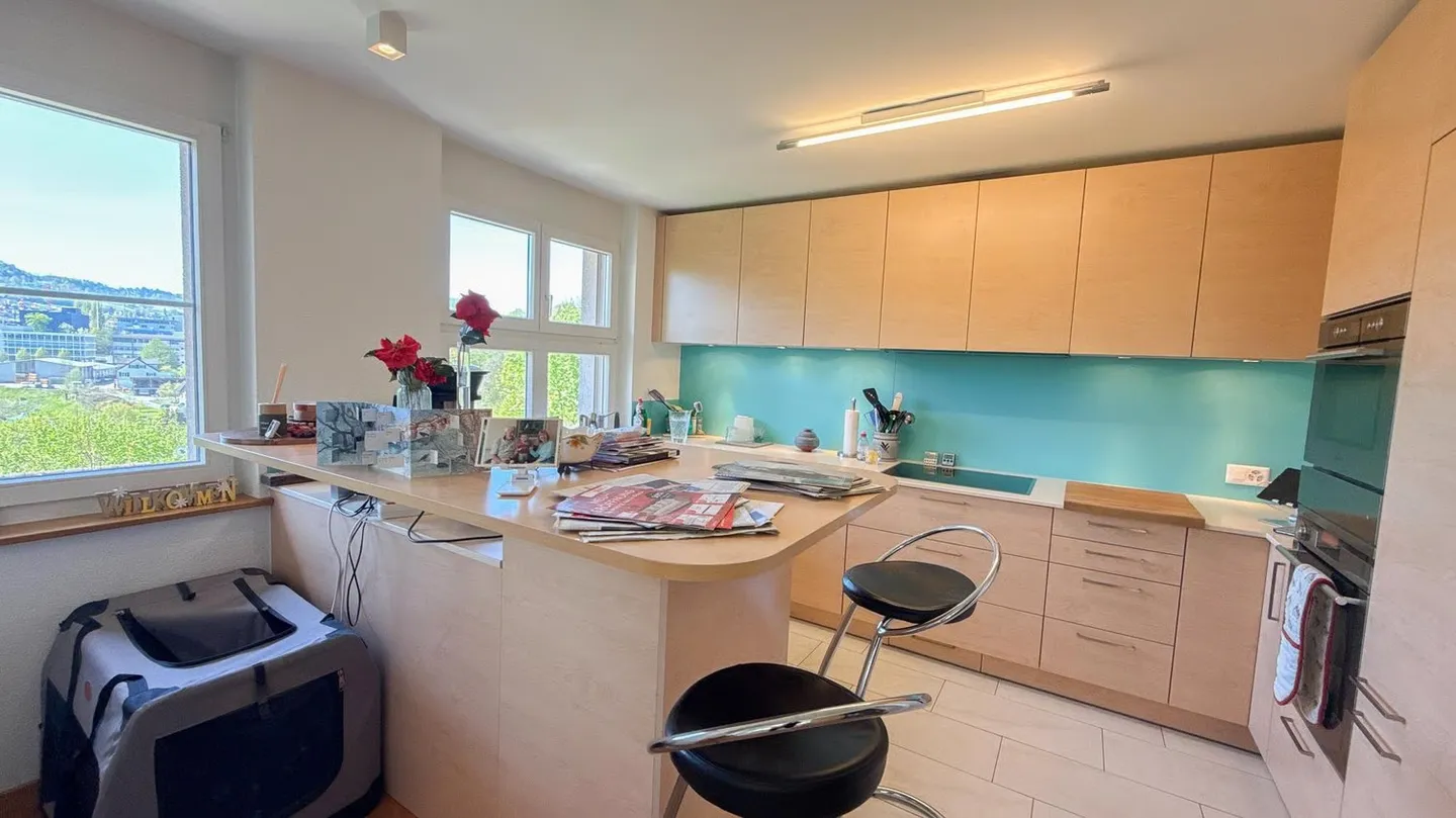 Famiglia felice - Casa bifamiliare di 6,5 stanze con proprietà idilliaca - Foto 4 di 13