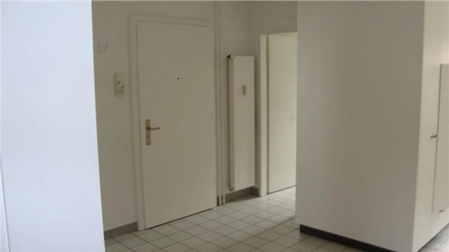 Bel appartamento 4.5 locali al 1° piano - Foto 8 di 10