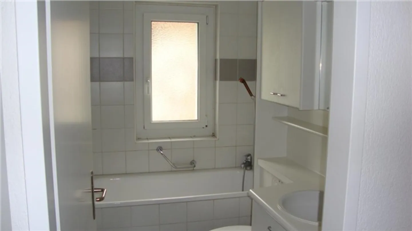 Bel appartamento 4.5 locali al 1° piano - Foto 7 di 10
