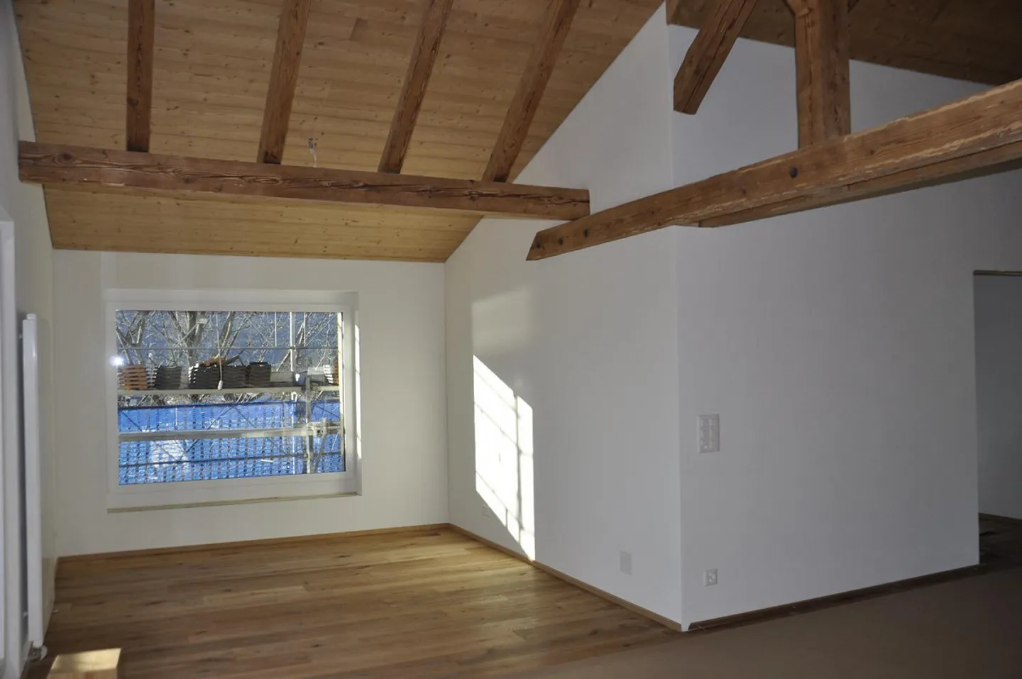 Neu Erstellte Dachwohnung - Foto 3 von 12