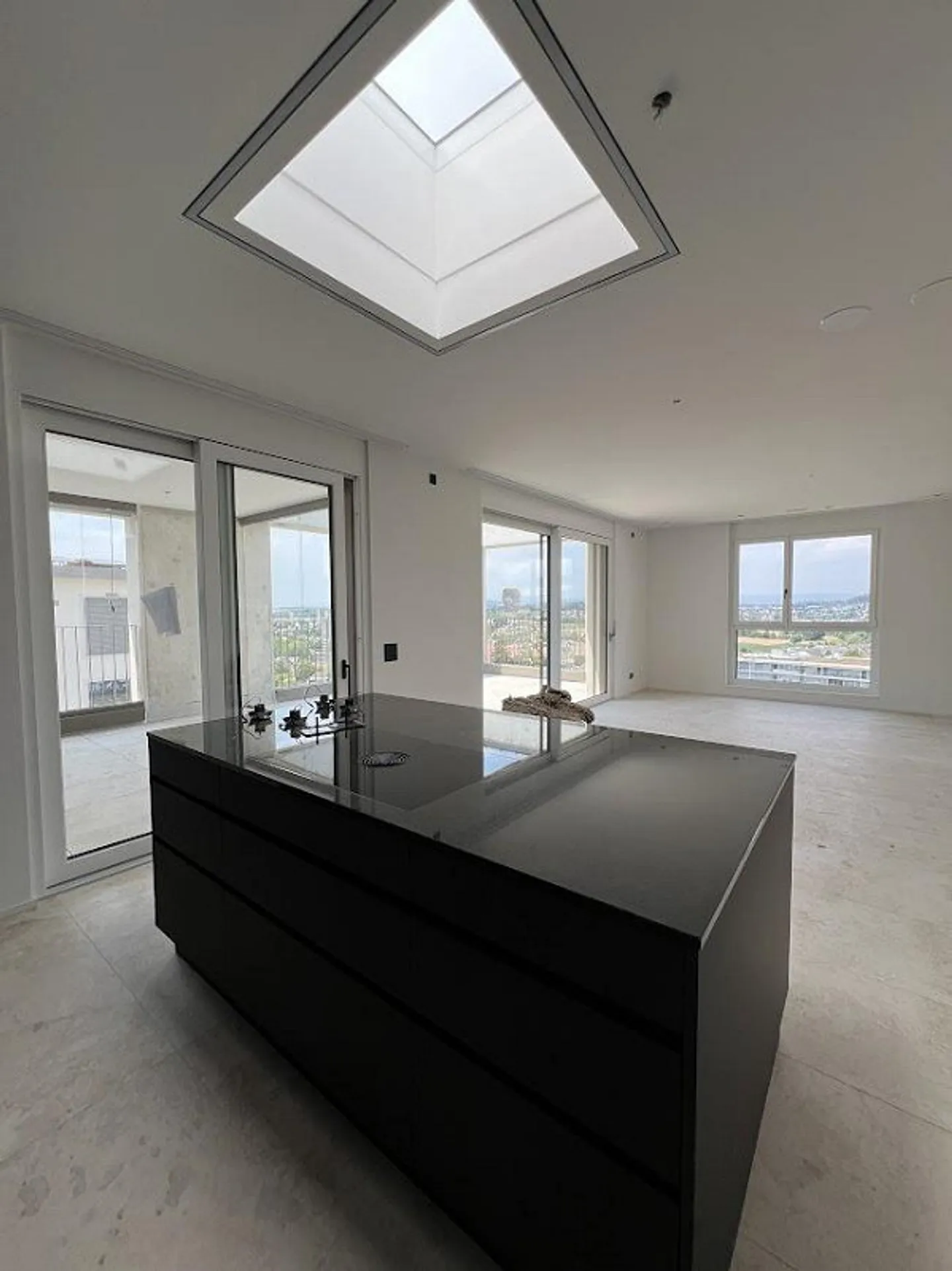 Luxus Attika Wohnung mit Aussicht - Foto 4 von 15