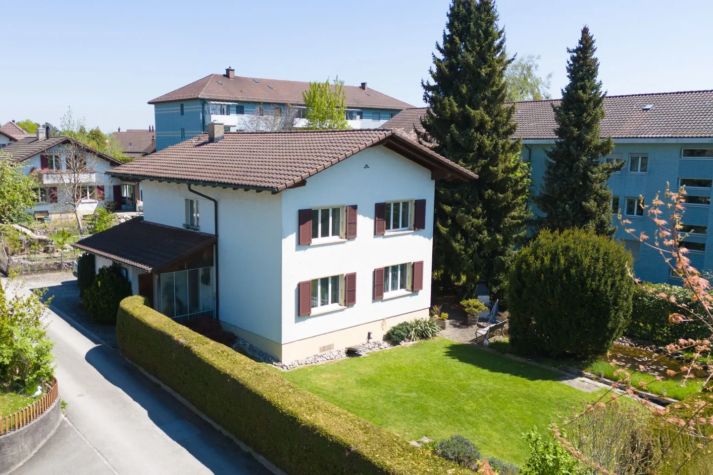 Geräumiges freistehendes Haus - Foto 1 von 20
