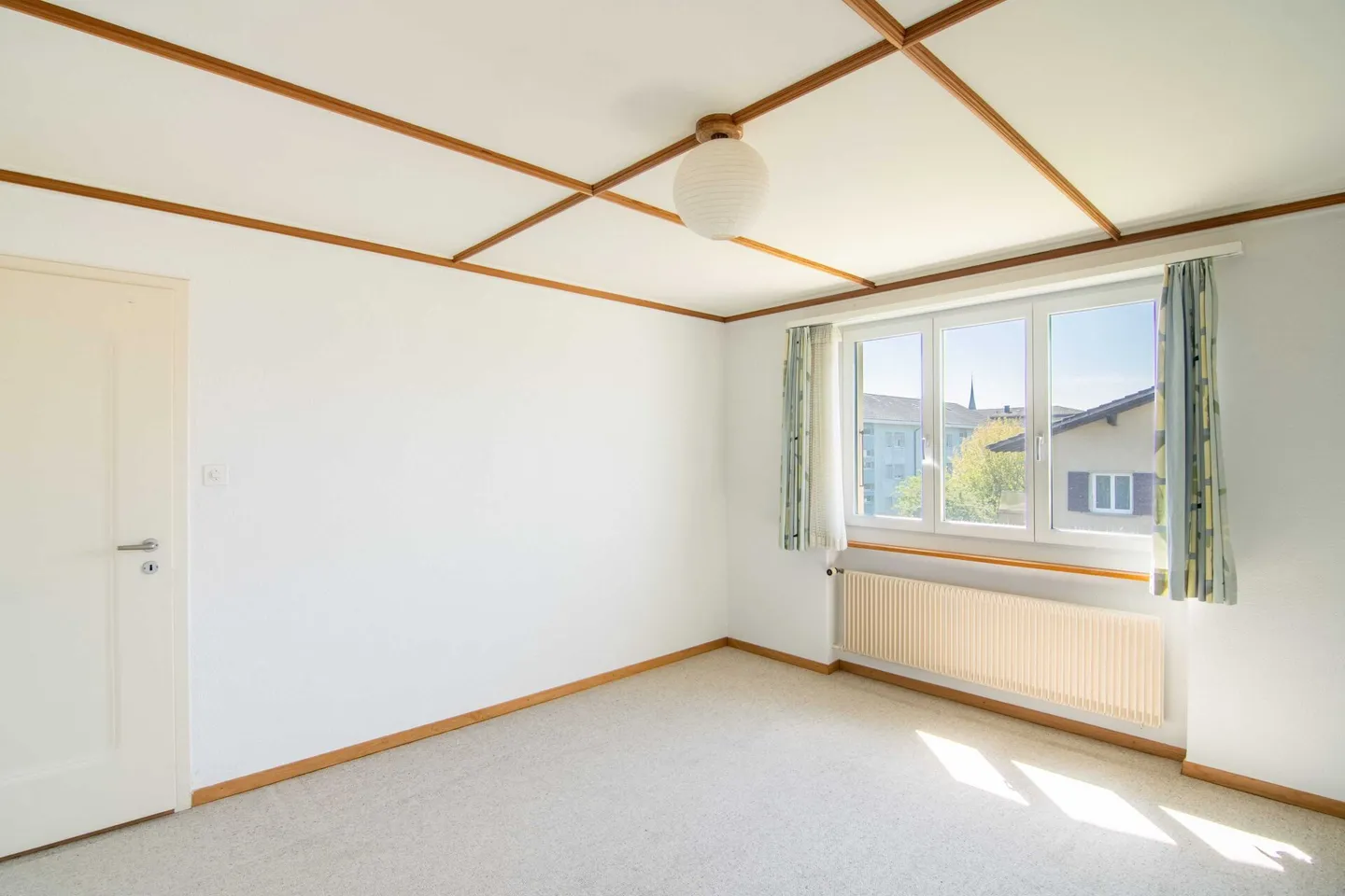 Geräumiges freistehendes Haus - Foto 8 von 20