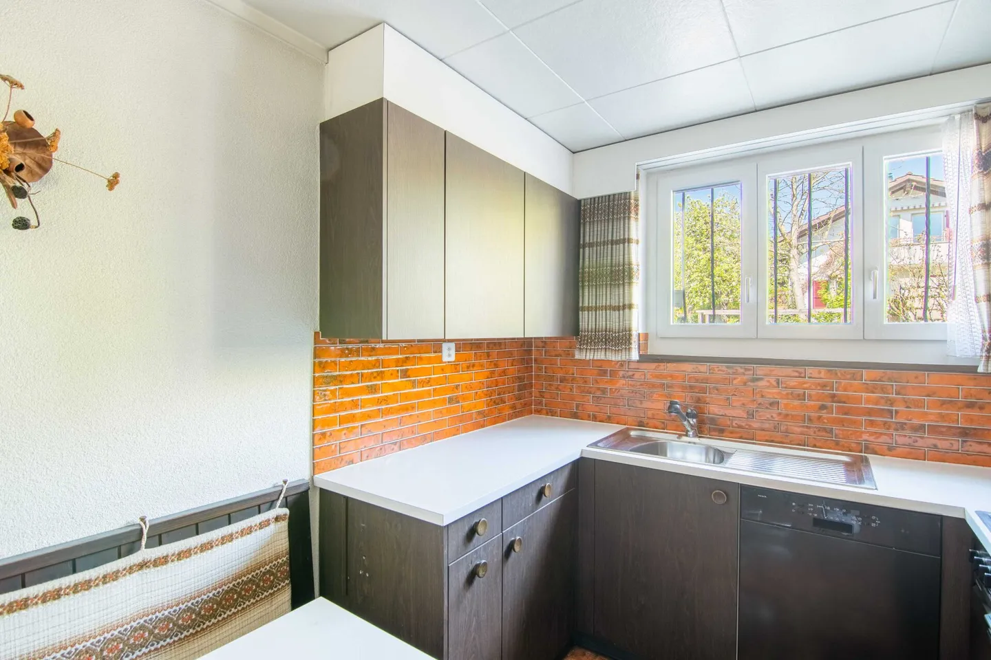 Geräumiges freistehendes Haus - Foto 6 von 20