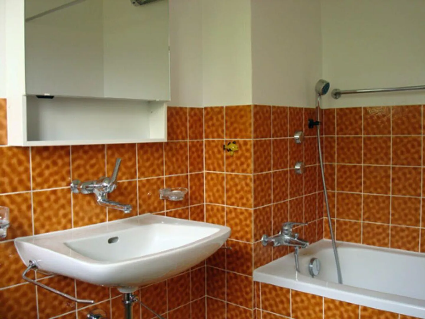 Appartement attrayant de 3 pièces avec patio au rez-de-chaussée - Photo 7 sur 7