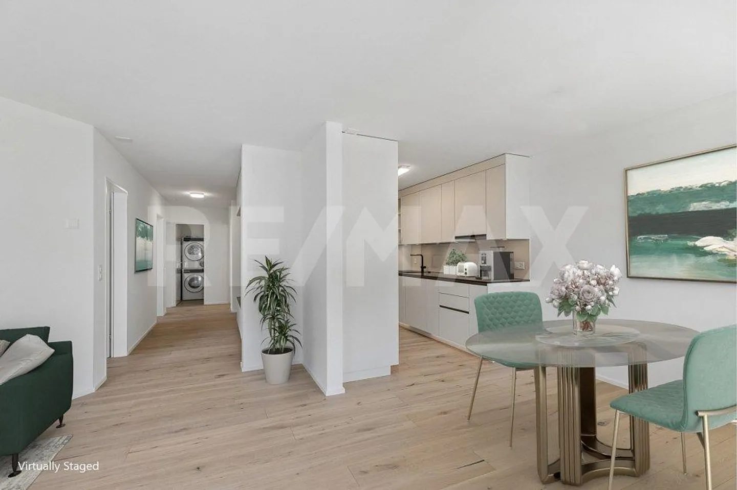 Appartement 4½ pièces entièrement modernisé avec style - Photo 2 sur 13