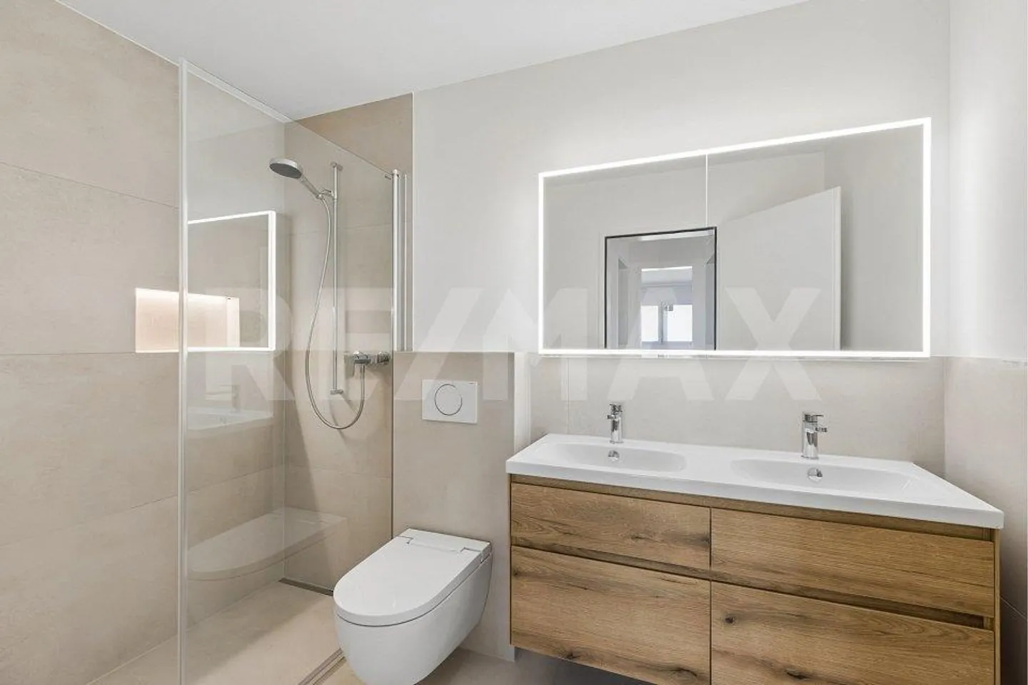 Appartement 4½ pièces entièrement modernisé avec style - Photo 6 sur 13