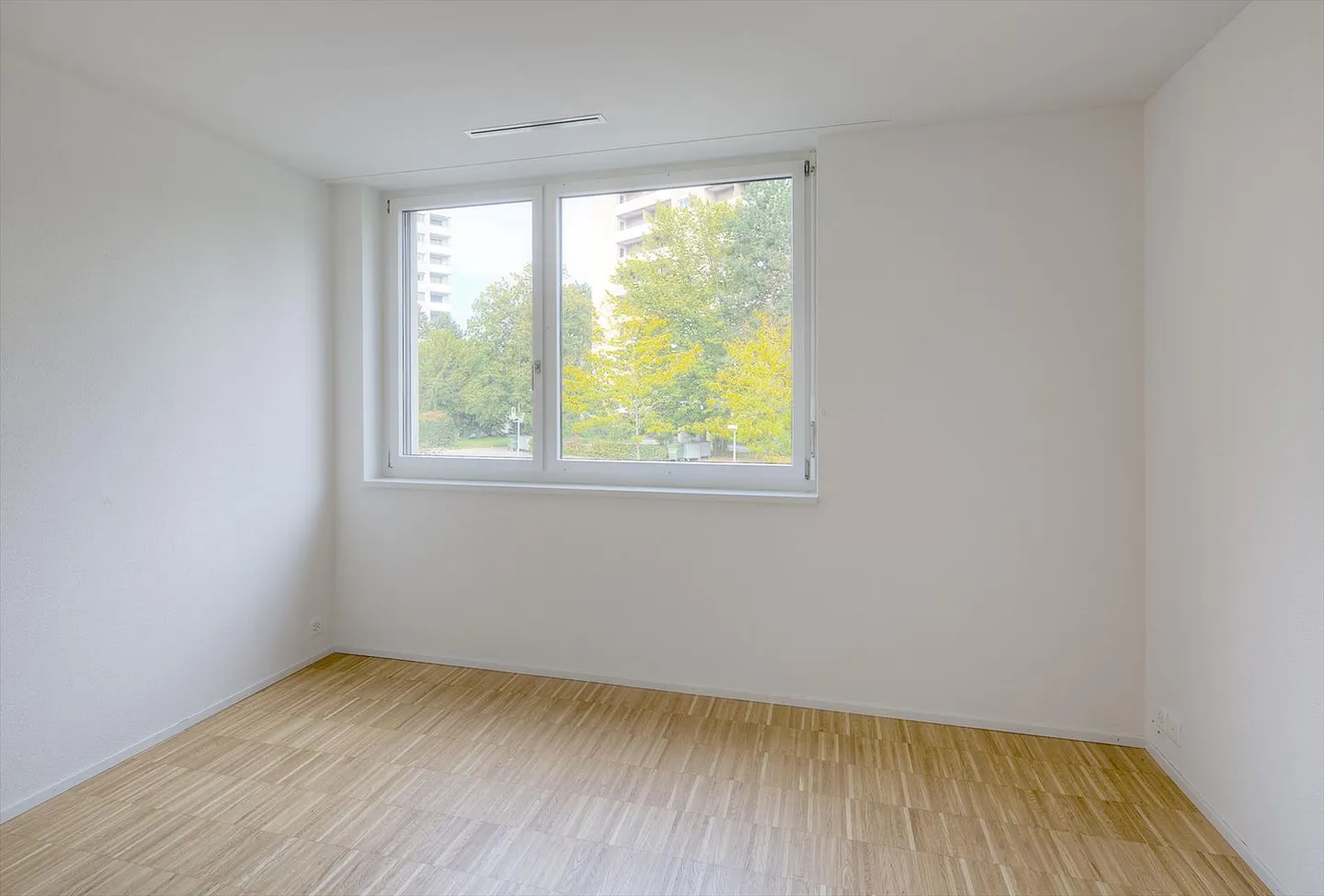 Renting without deposit - Joy of living starts at home - Photo 9 of 12