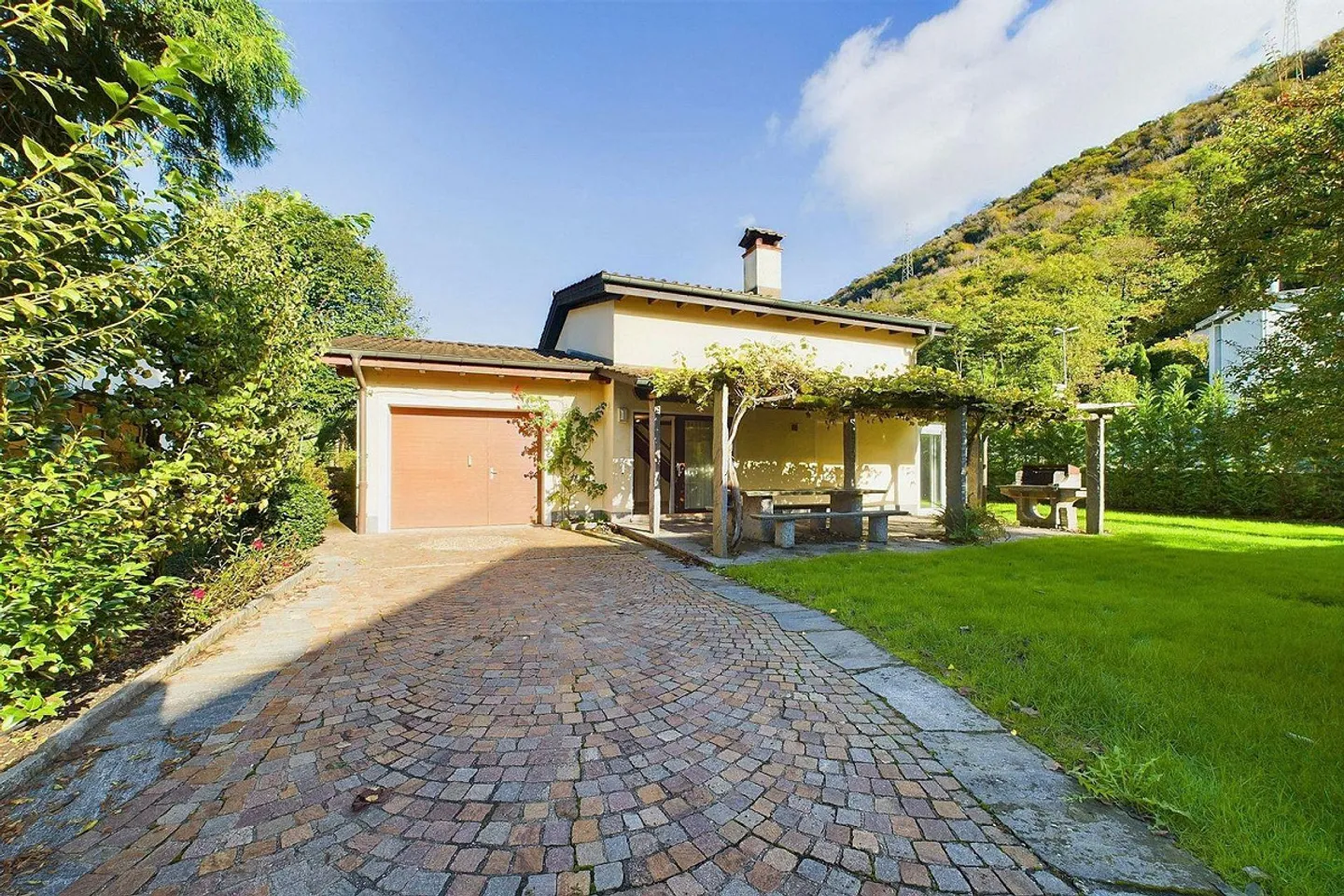 Figino - Beautiful, characterful house in a dream location by the lake... - Photo 4 of 30