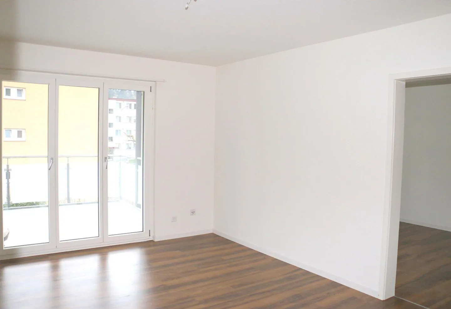 Appartamento ristrutturato di 4,5 locali con grande terrazza - Foto 2 di 7