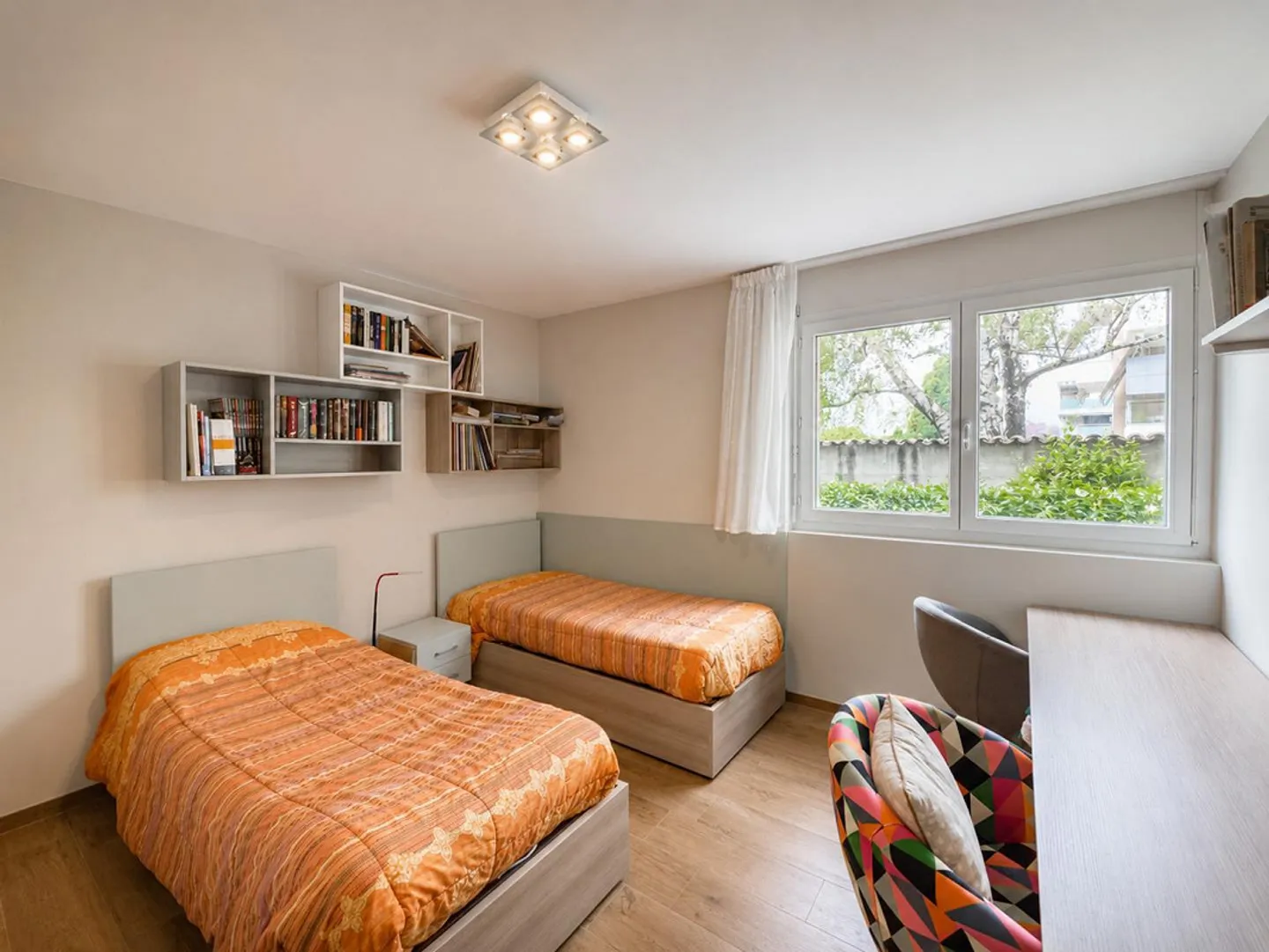 Spacious 5.5 rooms with garden in Mendrisio - Photo 5 of 16