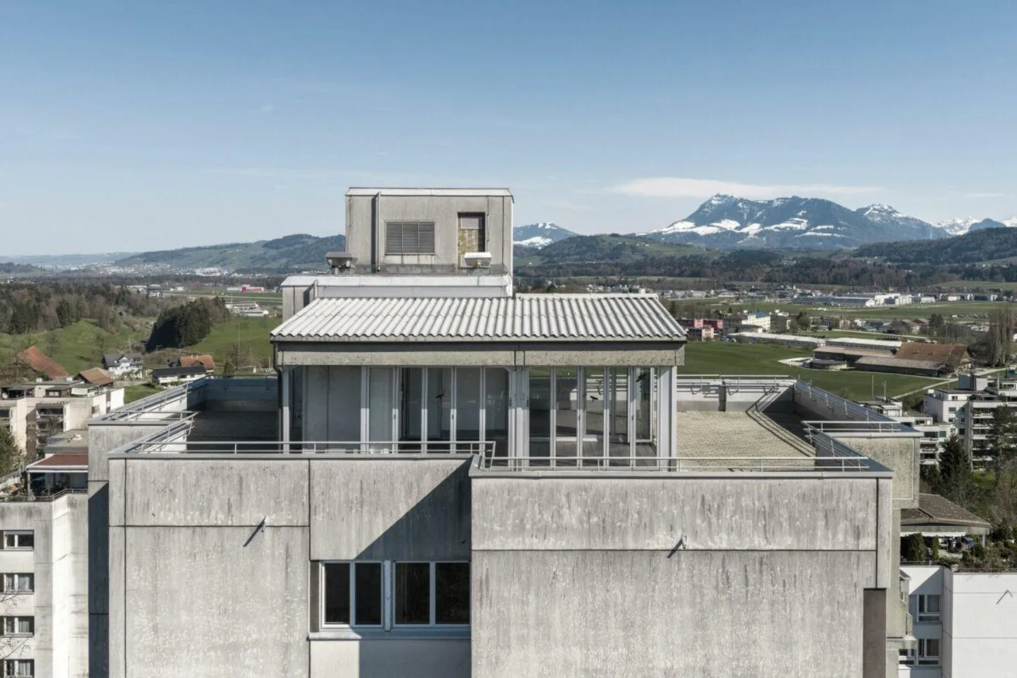 Appartamento attico duplex di 4,5 stanze - Foto 3 di 24