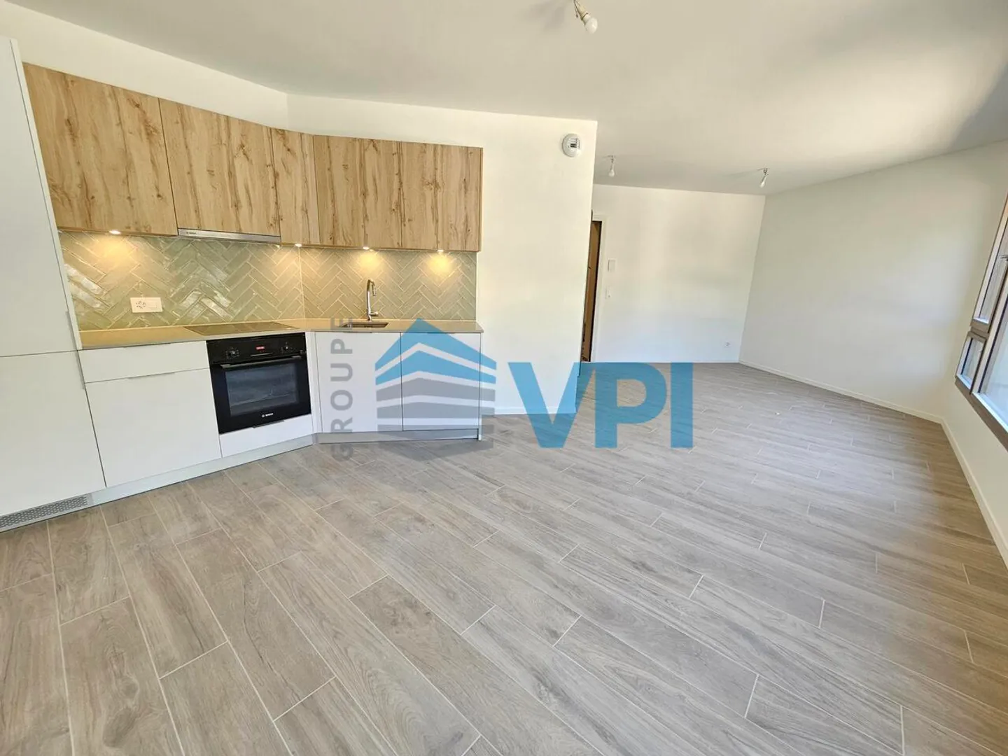 For rent fully new studio in Bernex - Photo 1 of 6
