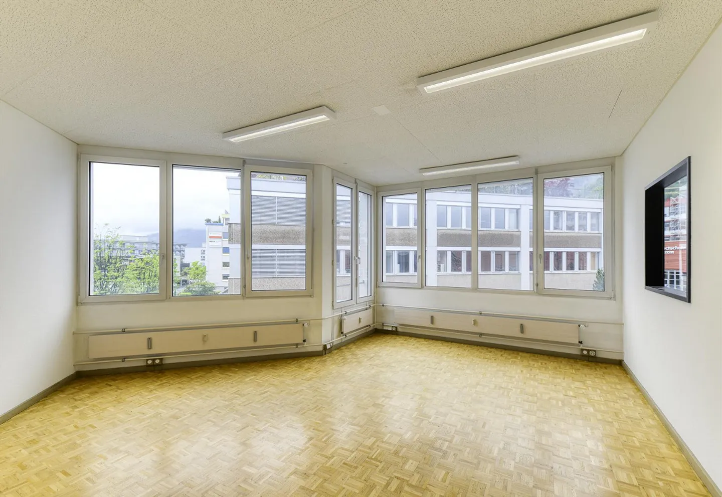 Spazi per uffici e atelier facilmente accessibili Horw Süd a partire da 28 m² - Foto 2 di 16